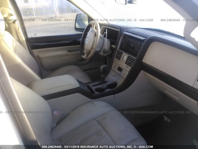 5LMEU78H83ZJ33661 - 2003 LINCOLN AVIATOR 白色 照片 5