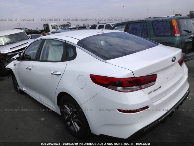 5XXGT4L31KG335739 - 2019 KIA OPTIMA LX/S WHITE photo 3