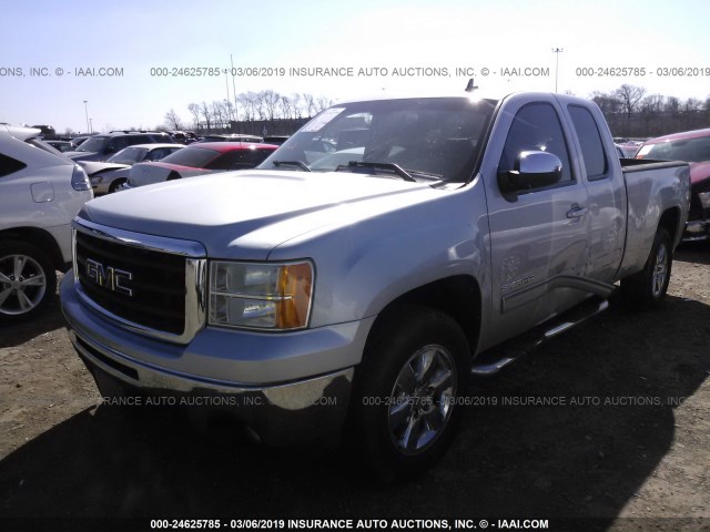 1GTR2WE33BZ124737 - 2011 GMC SIERRA K1500 SLT SILVER photo 2