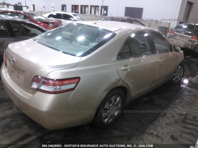 4T4BF3EK4AR027734 - 2010 TOYOTA CAMRY SE/LE/XLE 金色 照片 4