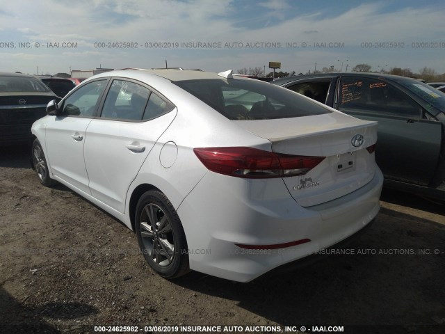 5NPD84LF5HH190944 - 2017 HYUNDAI ELANTRA SE/VALUE/LIMITED WHITE photo 3