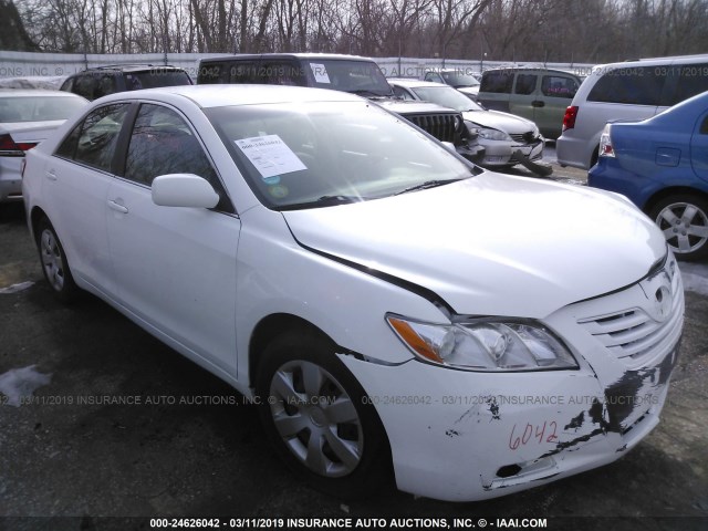 4T1BE46KX7U726327 - 2007 TOYOTA CAMRY NEW GENERAT CE/LE/XLE/SE WHITE photo 1