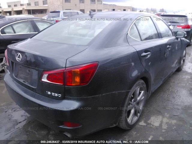 JTHBF5C25A5122843 - 2010 LEXUS IS 250 GRAY photo 4