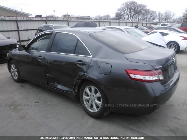 4T4BF3EK5BR102202 - 2011 TOYOTA CAMRY SE/LE/XLE GRAY photo 3