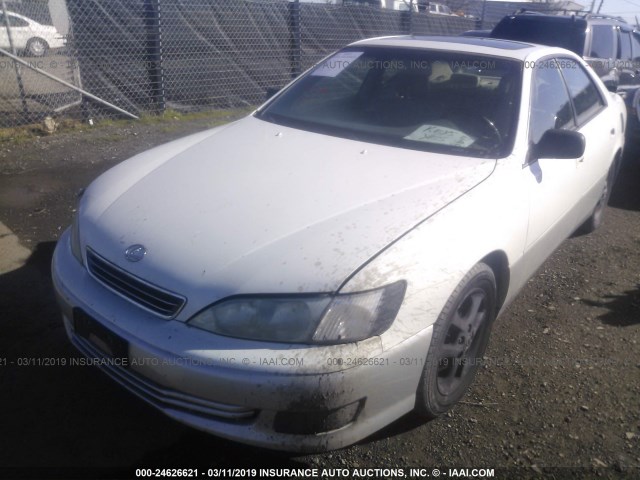 JT8BF28G810310787 - 2001 LEXUS ES 300 WHITE photo 6