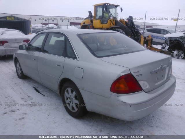 4T1BF28B22U208509 - 2002 TOYOTA AVALON XL/XLS SILVER photo 3