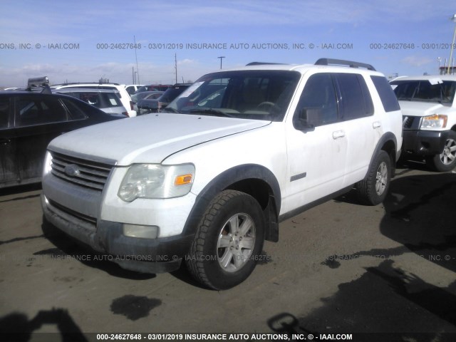 1FMEU73E17UB11441 - 2007 FORD EXPLORER XLT WHITE photo 2