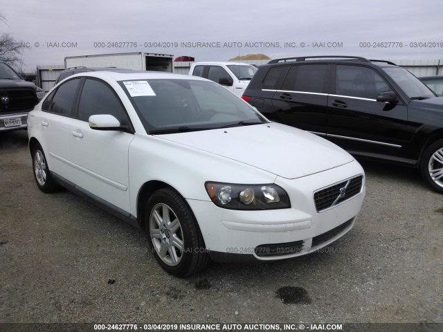 YV1MS382362170153 - 2006 VOLVO S40 2.4I WHITE photo 1