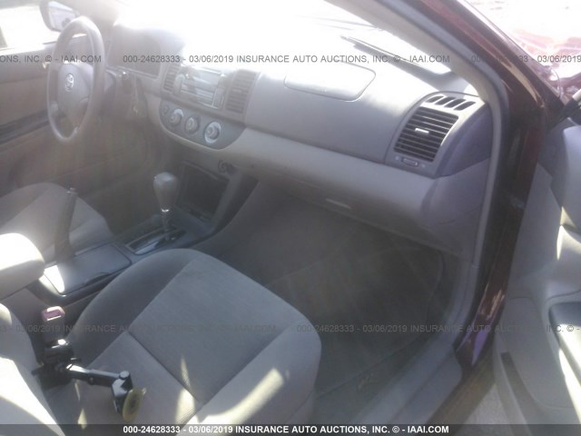 4T1BE32K85U070514 - 2005 TOYOTA CAMRY LE/XLE/SE BURGUNDY photo 5