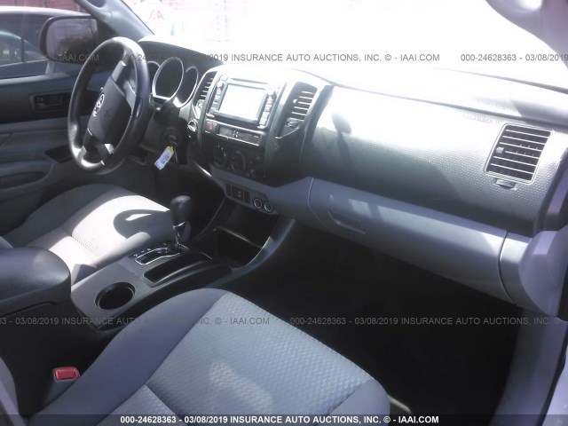 3TMLU4EN2EM146031 - 2014 TOYOTA TACOMA DOUBLE CAB 白色 照片 5