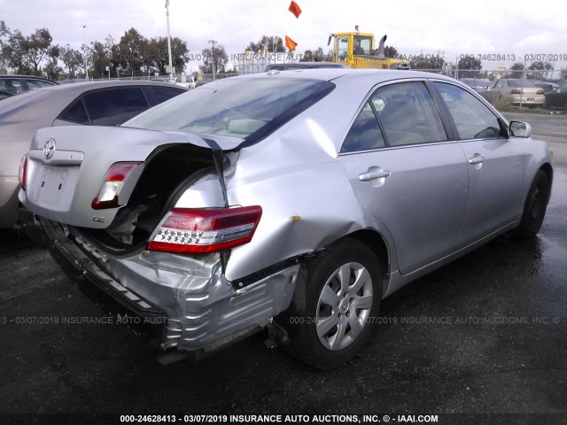 JTNBF3EK0A3002992 - 2010 TOYOTA CAMRY SE/LE/XLE SILVER photo 4