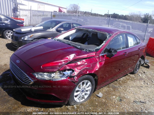 3FA6P0G79HR339575 - 2017 FORD FUSION S RED photo 2