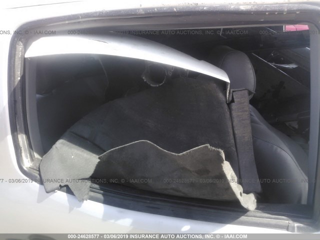 3TMLU42NX7M010995 - 2007 TOYOTA TACOMA DOUBLE CAB 银色 照片 8