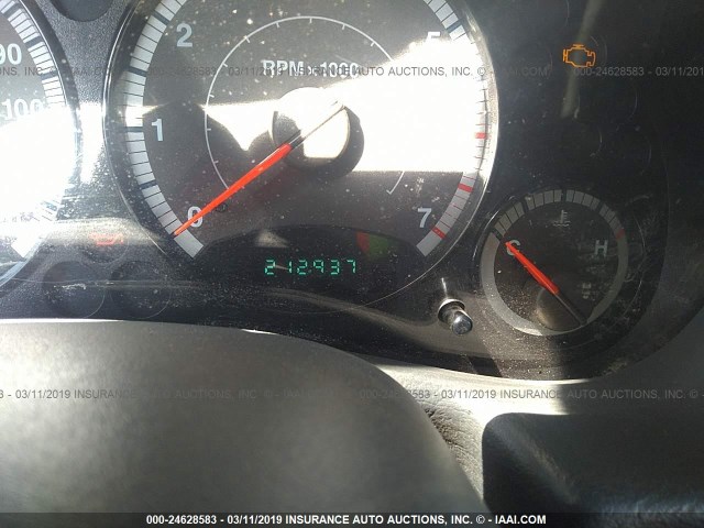 1J4GL38K35W678558 - 2005 JEEP LIBERTY RENEGADE BLACK photo 7