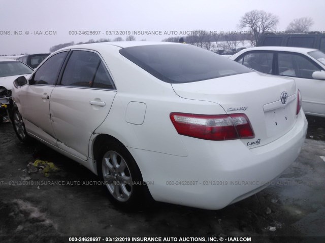 4T4BE46K58R034595 - 2008 TOYOTA CAMRY CE/LE/XLE/SE WHITE photo 3