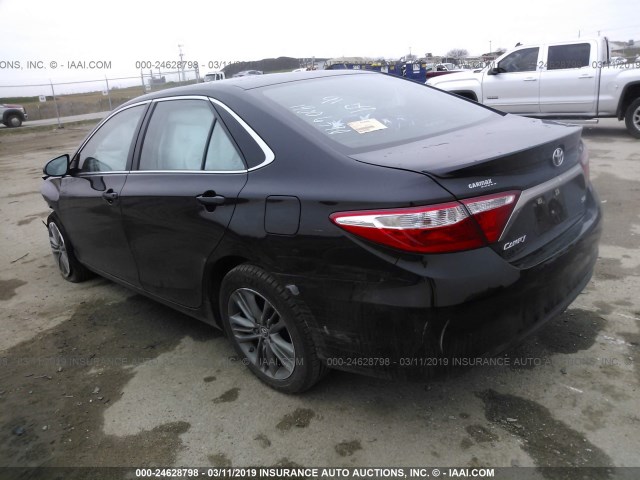 4T1BF1FK8GU126403 - 2016 TOYOTA CAMRY LE/XLE/SE/XSE BLACK photo 3