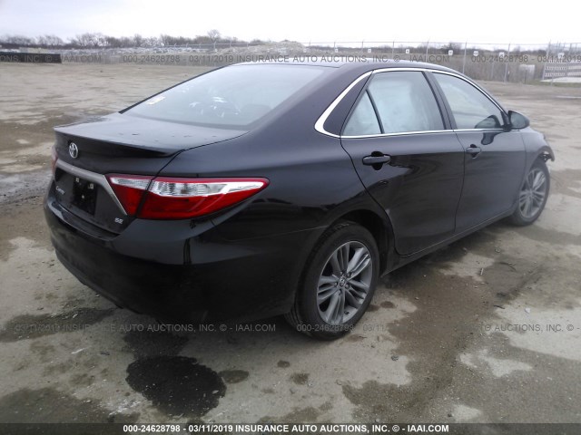 4T1BF1FK8GU126403 - 2016 TOYOTA CAMRY LE/XLE/SE/XSE BLACK photo 4