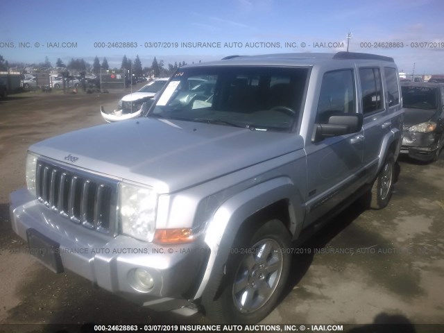 1J8HH48P17C673000 - 2007 JEEP COMMANDER SILVER photo 2