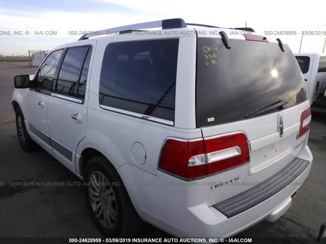 5LMJJ2H52BEJ08065 - 2011 LINCOLN NAVIGATOR 白色 照片 3