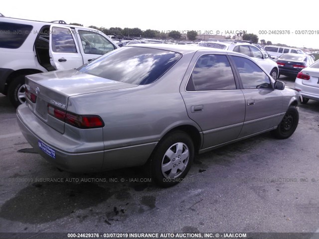 4T1BG22K1XU544410 - 1999 TOYOTA CAMRY CE/LE/XLE GRAY photo 4