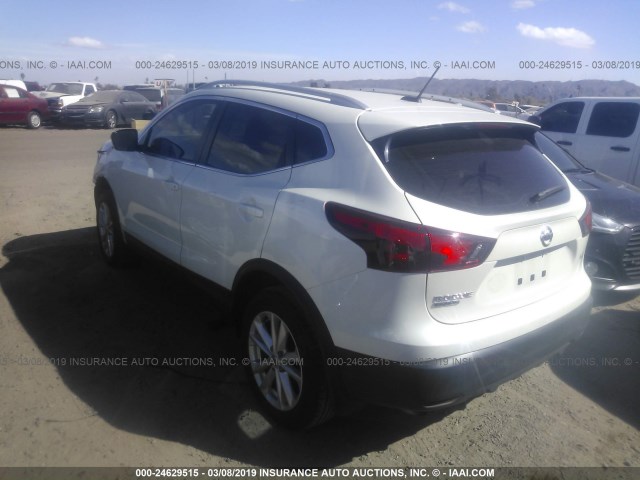 JN1BJ1CP5HW018297 - 2017 NISSAN ROGUE SPORT S/SV/SL WHITE photo 3