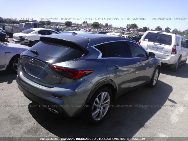 SJKCH5CP3JA056034 - 2018 INFINITI QX30 LUXURY/PREMIUM/SPORT GRAY photo 4