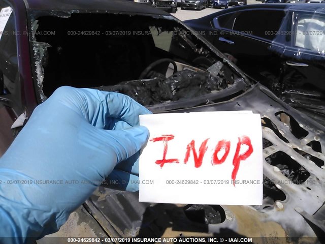 4T1BF1FK1HU762985 - 2017 TOYOTA CAMRY LE/XLE/SE/XSE RED photo 7