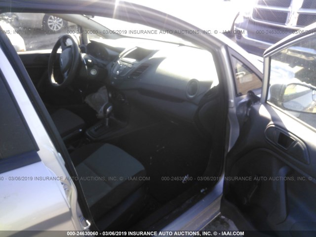 3FADP4AJ0FM202991 - 2015 FORD FIESTA S SILVER photo 5