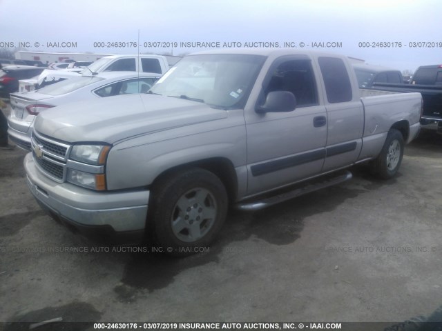 1GCEC19Z27Z141226 - 2007 CHEVROLET SILVERADO C1500 CLASSIC BEIGE photo 2