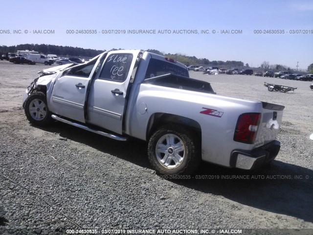 3GCPCSE0XBG219878 - 2011 CHEVROLET SILVERADO C1500 LT SILVER photo 3