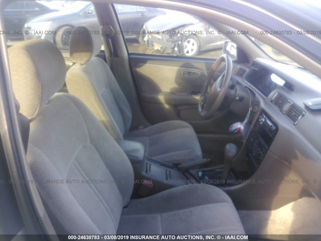 4T1BG22K0VU169588 - 1997 TOYOTA CAMRY CE/LE/XLE 金色 照片 5