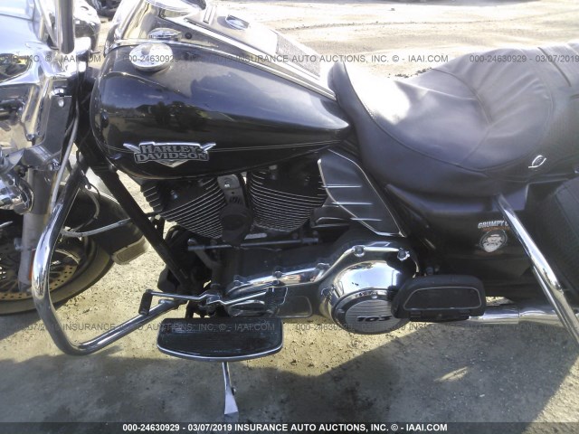 1HD1FRM17BB673173 - 2011 HARLEY-DAVIDSON FLHRC 黑色 照片 9