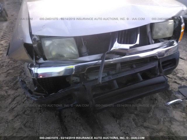 1N6DD21S1YC359558 - 2000 NISSAN FRONTIER XE SILVER photo 6