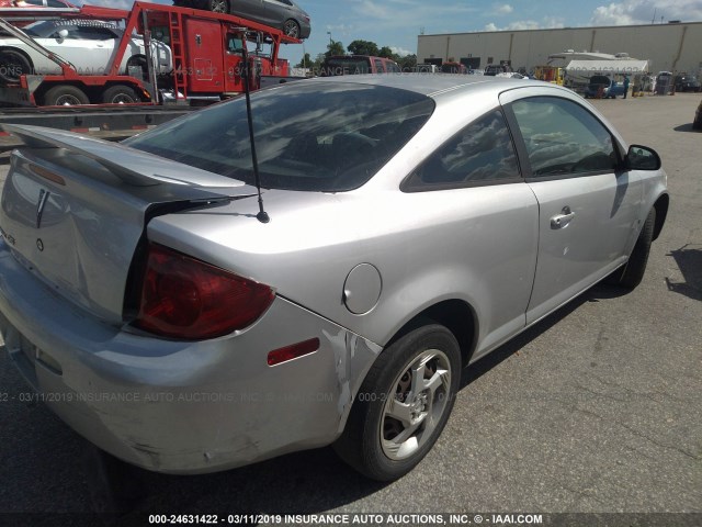 1G2AL15FX77212229 - 2007 PONTIAC G5 SILVER photo 4