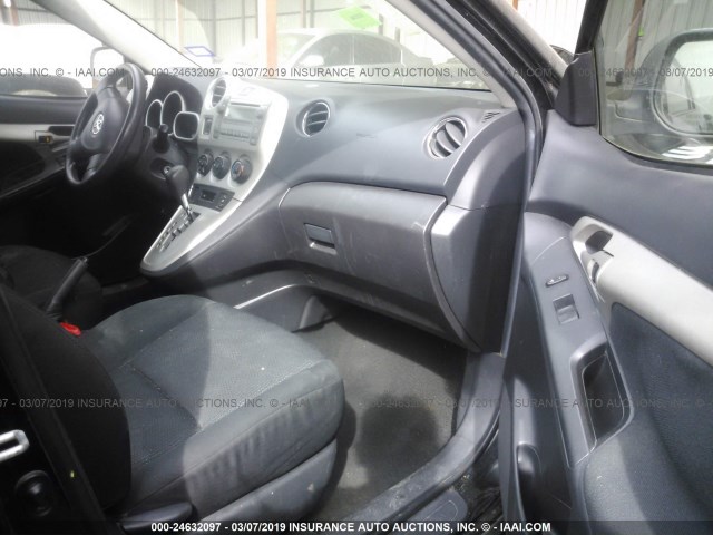 2T1KU40E49C060348 - 2009 TOYOTA COROLLA MATRIX  BLACK photo 5