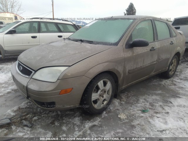 1FAFP34N45W183118 - 2005 FORD FOCUS ZX4 TAN photo 2