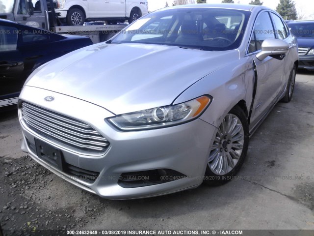 3FA6P0LU8FR295478 - 2015 FORD FUSION SE HYBRID SILVER photo 2