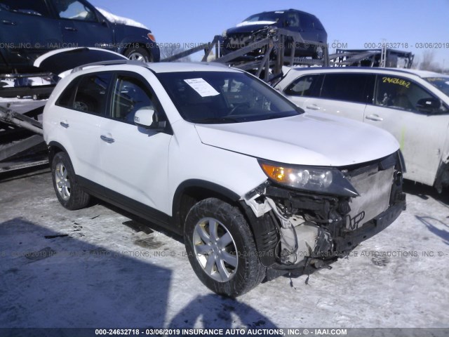 5XYKT3A14BG125699 - 2011 KIA SORENTO LX WHITE photo 1