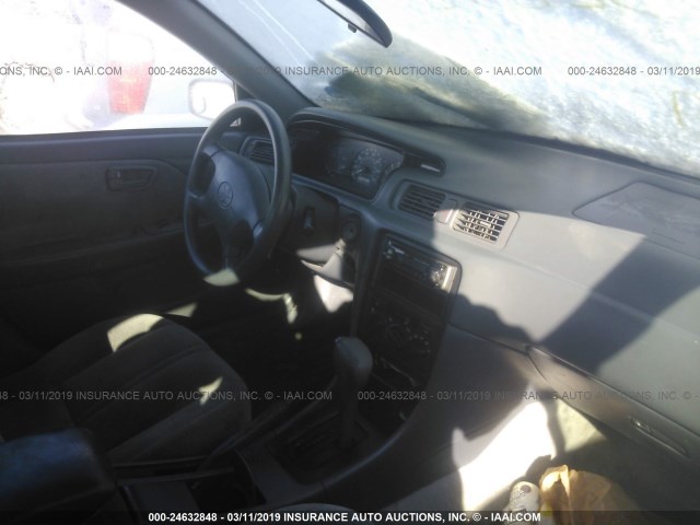 4T1BG22K9VU129459 - 1997 TOYOTA CAMRY CE/LE/XLE 红色 照片 5