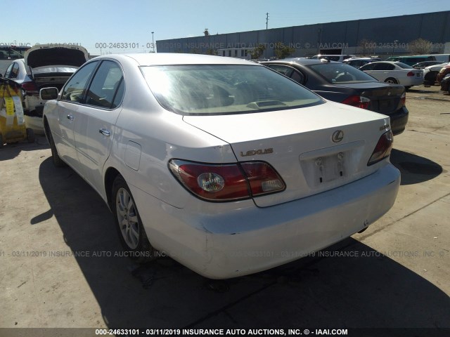 JTHBF30G020058438 - 2002 LEXUS ES 300 WHITE photo 3