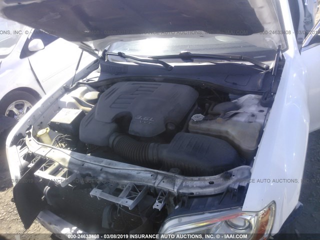 2C3CCAAGXCH114176 - 2012 CHRYSLER 300 WHITE photo 10