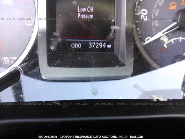 3TMCZ5AN4HM049852 - 2017 TOYOTA TACOMA DBL CAB/SR/TRDSPT/OR/PRO ნაცრისფერი ფოტო 7