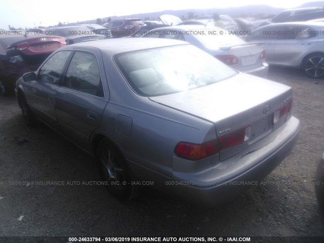 4T1BG22K2YU658191 - 2000 TOYOTA CAMRY CE/LE/XLE BEIGE photo 3