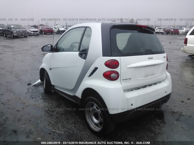 WMEEJ3BA1FK798730 - 2015 SMART FORTWO PURE/PASSION WHITE photo 3