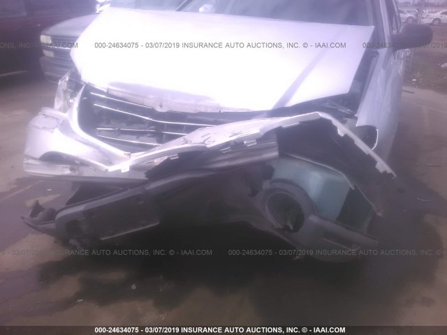 2C8GF68495R413795 - 2005 CHRYSLER PACIFICA TOURING SILVER photo 6