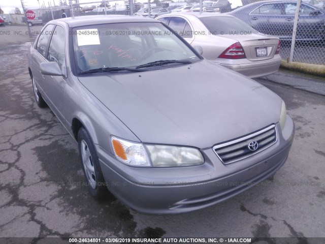 4T1BG22K31U039539 - 2001 TOYOTA CAMRY CE/LE/XLE SILVER photo 1