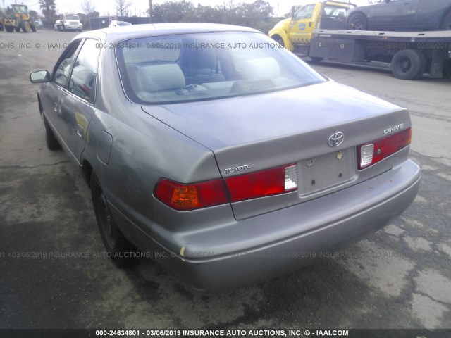 4T1BG22K31U039539 - 2001 TOYOTA CAMRY CE/LE/XLE SILVER photo 3