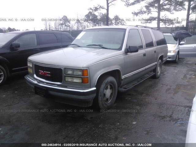 3GKEC16R5XG540429 - 1999 GMC SUBURBAN C1500 BEIGE photo 2