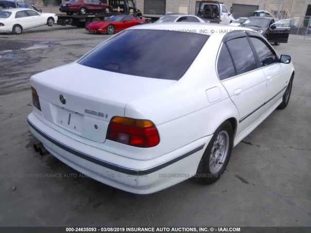 WBADD6329WBW35234 - 1998 BMW 528 I AUTOMATIC WHITE photo 4