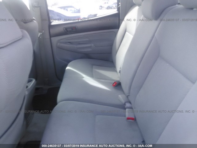 3TMLU4EN9BM065362 - 2011 TOYOTA TACOMA DOUBLE CAB 银色 照片 8